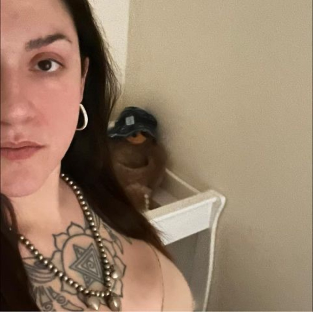 Meet your Posher, Tina